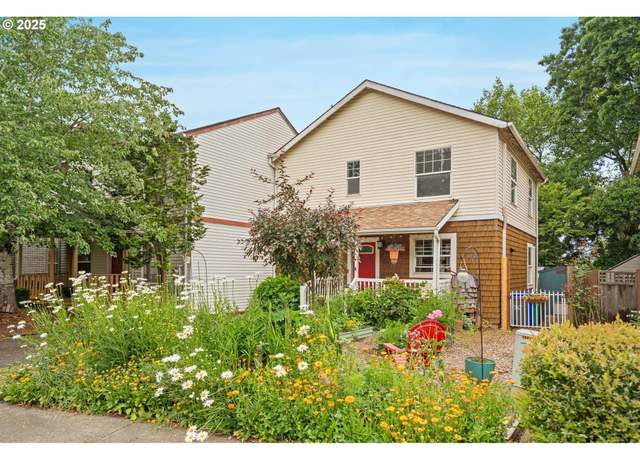 Property at 1333 NE Bryant Ct, Portland, OR 97211, 3 beds, 1.5 baths