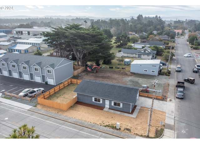 Property at 1105 Baltimore Ave SE, Bandon, OR 97411, 3 beds, 2 baths