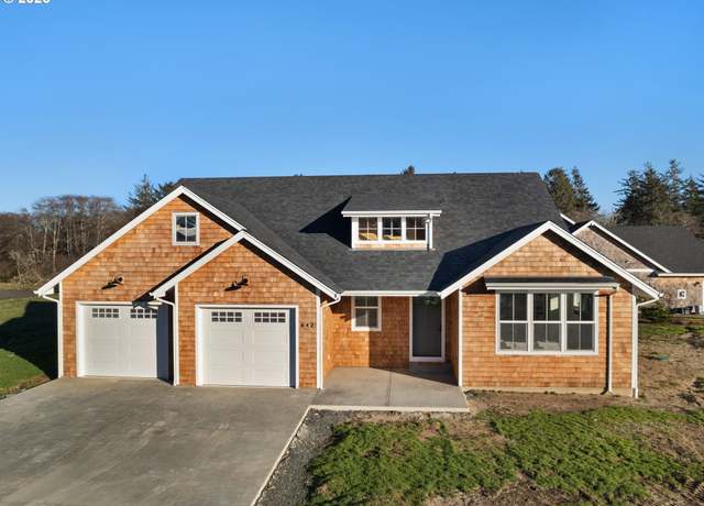 Property at 642 Meadow Ln, Gearhart, OR 97138, 3 beds, 2.5 baths