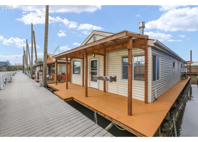Property at 1683 N Jantzen Ave, Portland, OR 97217, 3 beds, 2 baths