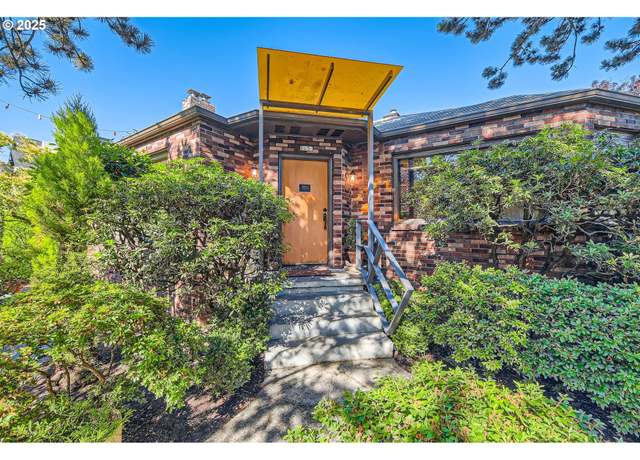 Property at 1834 SE 20th Ave, Portland, OR 97214, 4 beds, 2 baths