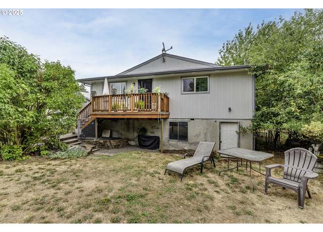 Property at 234 N 6th St, St. Helens, OR 97051, 3 beds, 2 baths