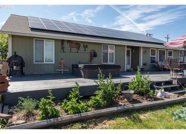 Property at 21025 Young Ave, Bend, OR 97703, 4 beds, 2 baths