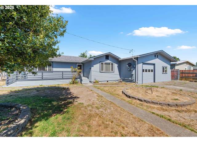 Property at 1366 Lakeshore Dr, Coos Bay, OR 97420, 3 beds, 2 baths