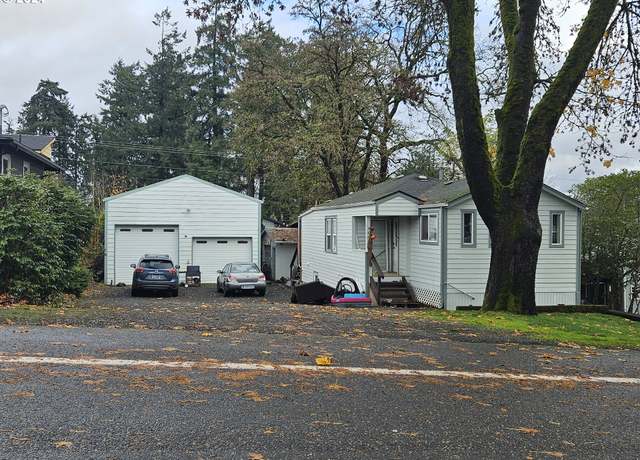 Property at 164 N 5th St, St. Helens, OR 97051, 2 beds, 2 baths