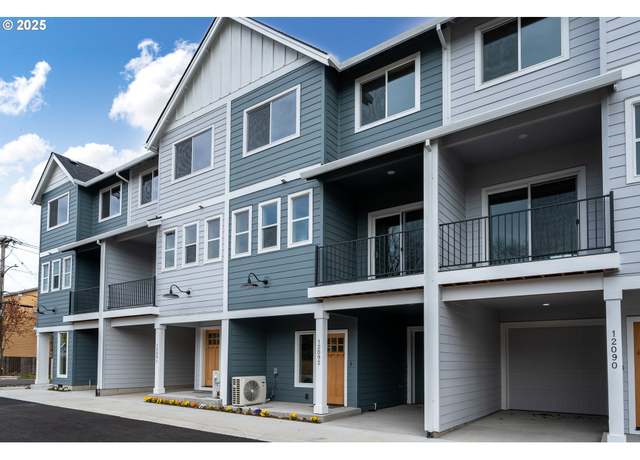 Property at 12086 SE Harold St, Portland, OR 97266, 3 beds, 2.5 baths