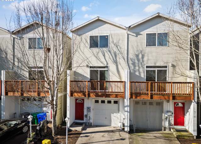 Property at 6720 SE 81st Ave, Portland, OR 97206, 3 beds, 3.5 baths