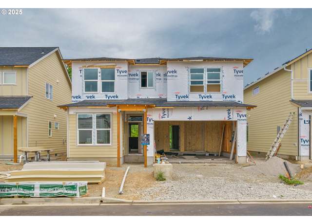Property at 1904 NW 21st Cir, Battle Ground, WA 98604, 5 beds, 2.5 baths