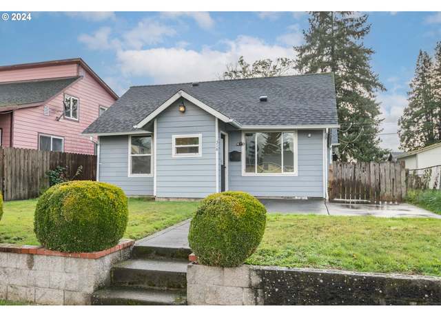 Property at 316 15th Ave, Longview, WA 98632, 3 beds, 1 bath