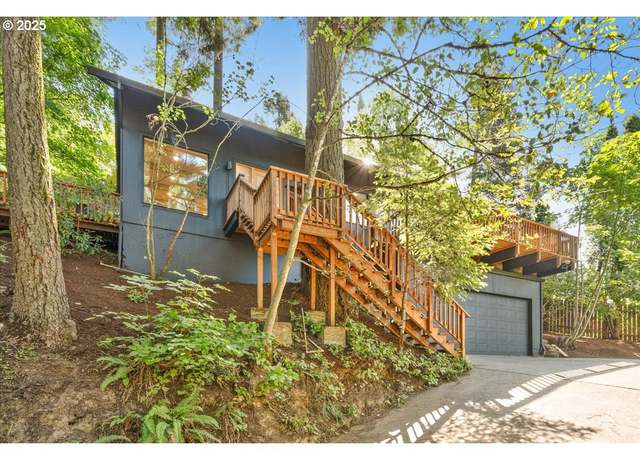 Property at 4130 SW Chesapeak Ave, Portland, OR 97239, 3 beds, 2.5 baths