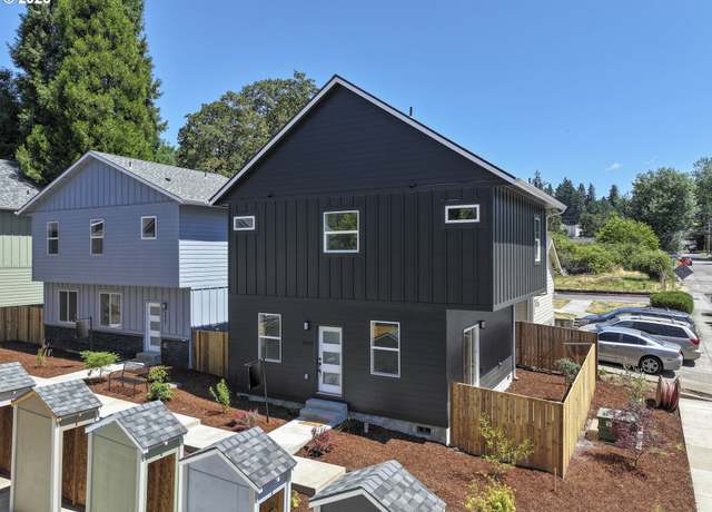 Property at 4809 SE Ina Ave, Milwaukie, OR 97267, 2 beds, 2.5 baths