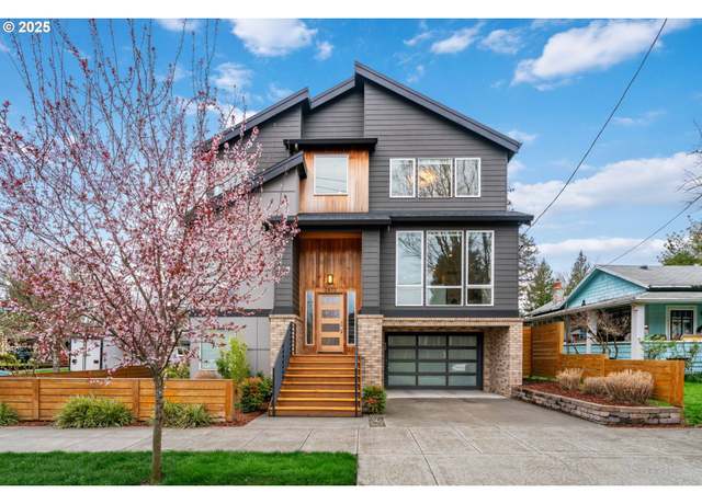 Property at 2873 SE 41st Ave, Portland, OR 97202, 4 beds, 3.5 baths