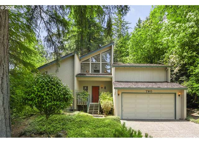 Property at 2 Icarus Loop, Lake Oswego, OR 97035, 3 beds, 2 baths
