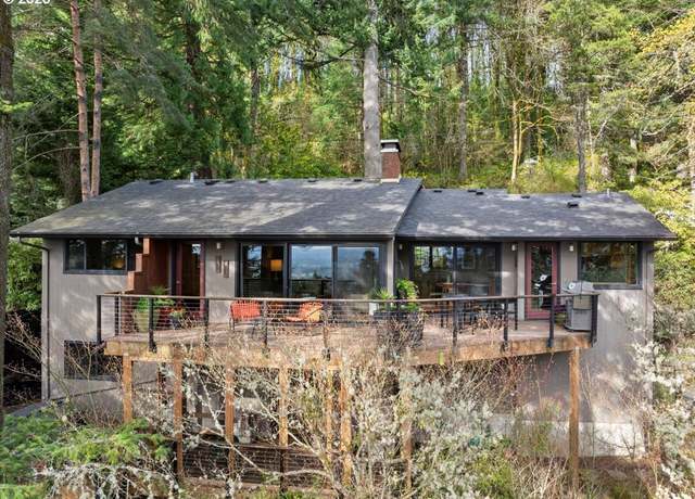 Property at 3336 SW Fairmount Ln, Portland, OR 97239, 4 beds, 3 baths