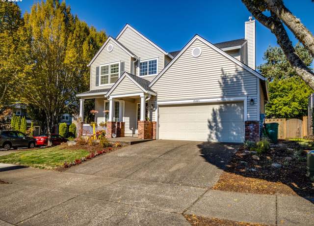 Property at 15337 SE Olds Dr, Clackamas, OR 97015, 4 beds, 2.5 baths