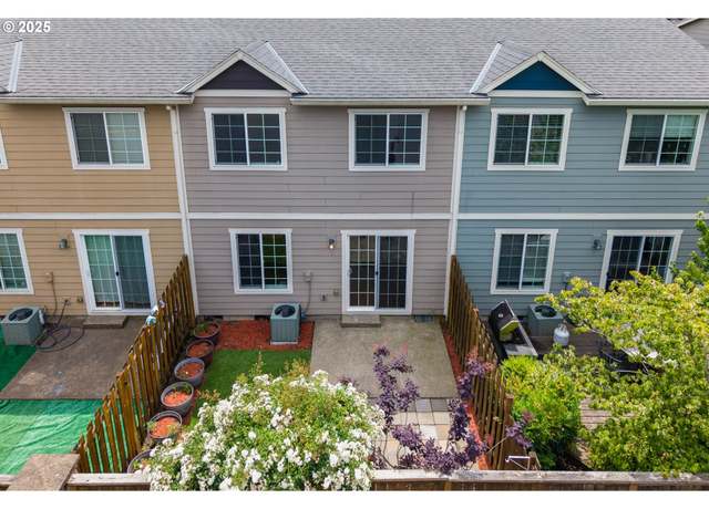 Property at 834 NW 3rd Ave, Canby, OR 97013, 3 beds, 2.5 baths