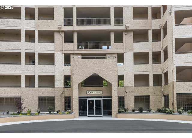 Property at 6625 W Burnside Rd #231, Portland, OR 97210, 2 beds, 2 baths