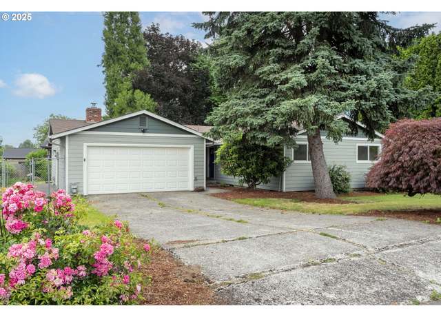 Property at 9910 NE 15th St, Vancouver, WA 98664, 3 beds, 2 baths