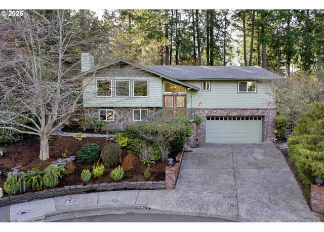 Property at 2592 City View St, Eugene, OR 97405, 5 beds, 2.5 baths