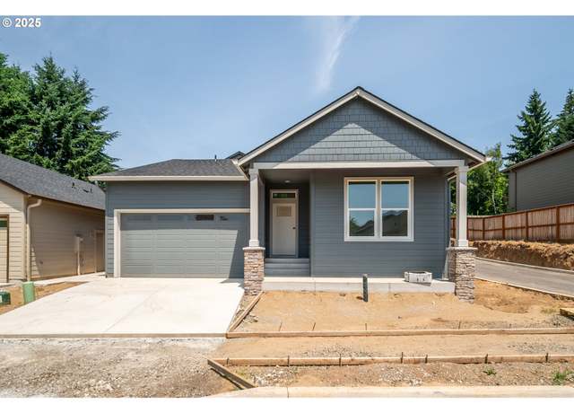 Property at 2520 NE 51st St, Vancouver, WA 98663, 3 beds, 2 baths
