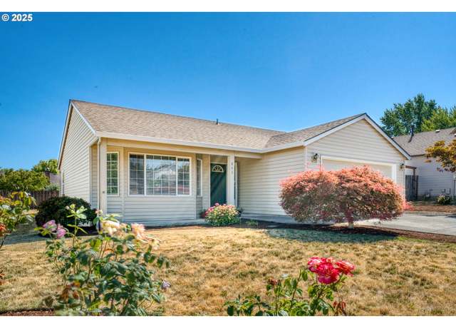 Property at 843 E 10th Ct, Lafayette, OR 97127, 3 beds, 2 baths