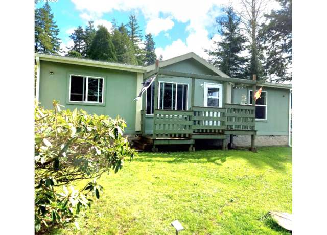 Property at 545 Queens Ave, Lakeside, OR 97449, 3 beds, 2 baths