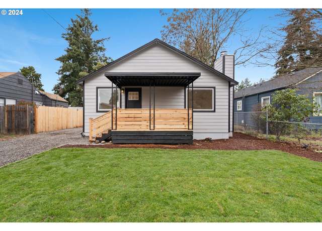 Property at 12607 SE Stephens St, Portland, OR 97233, 2 beds, 1 bath