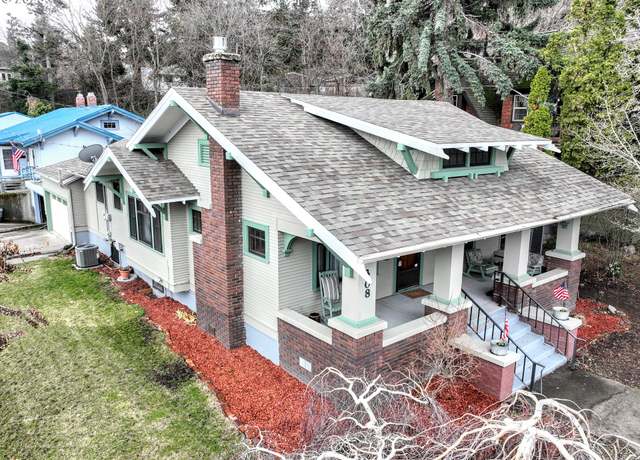 Property at 308 Adams Ave, La Grande, OR 97850, 3 beds, 2 baths