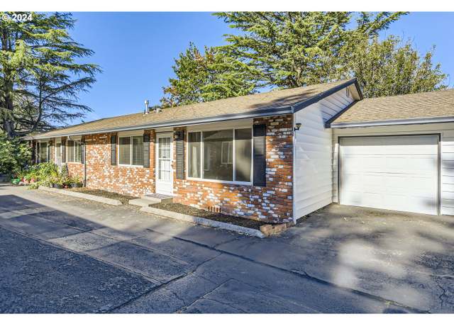 Property at 721 SE 221st Ave, Gresham, OR 97030, 2 beds, 2 baths