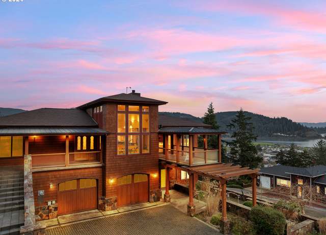 Property at 614 Ginger Ave, Garibaldi, OR 97118, 4 beds, 2.5 baths