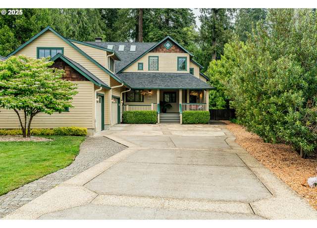 Property at 21880 SW Ribera Ln, West Linn, OR 97068, 4 beds, 3.5 baths
