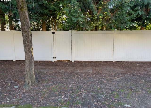Property at SE Clay St, Portland, OR 97214