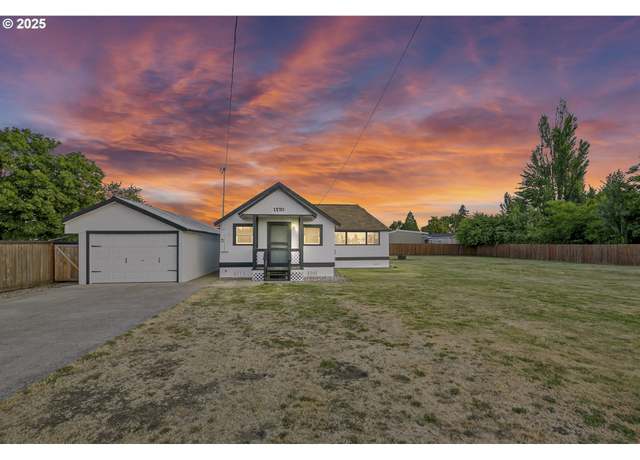 Property at 1570 Blaine St, Woodburn, OR 97071, 1 bed, 1 bath