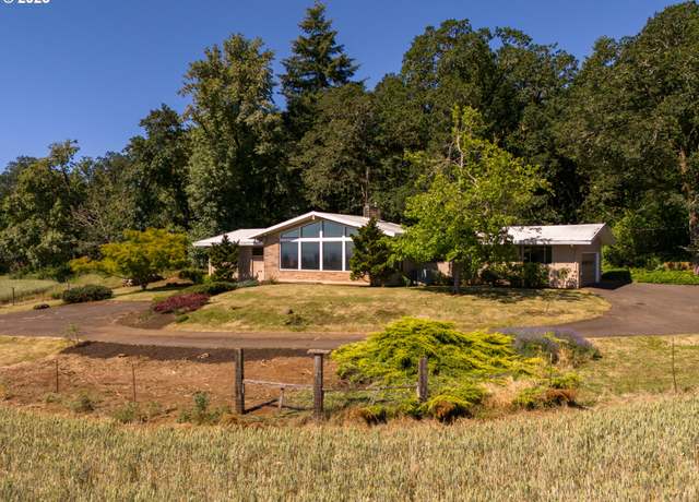 Property at 3375 Eagle Crest Rd NW, Salem, OR 97304, 5 beds, 3.5 baths
