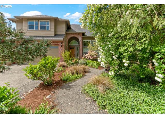 Property at 3108 NE 105th Cir, Vancouver, WA 98686, 4 beds, 2.5 baths