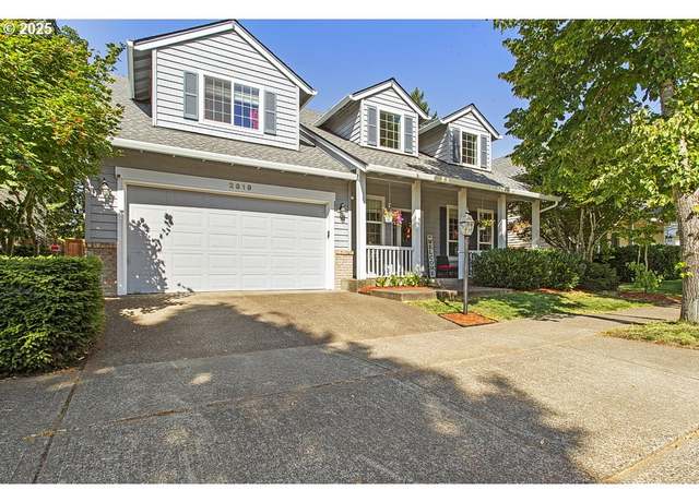 Property at 2619 NE Charlois Dr, Hillsboro, OR 97124, 4 beds, 2.5 baths