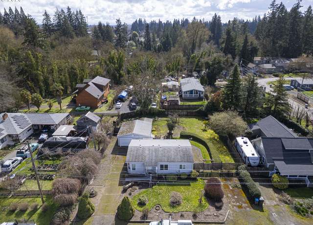 Property at 120 Alder St, Dayton, OR 97114, 3 beds, 2.5 baths