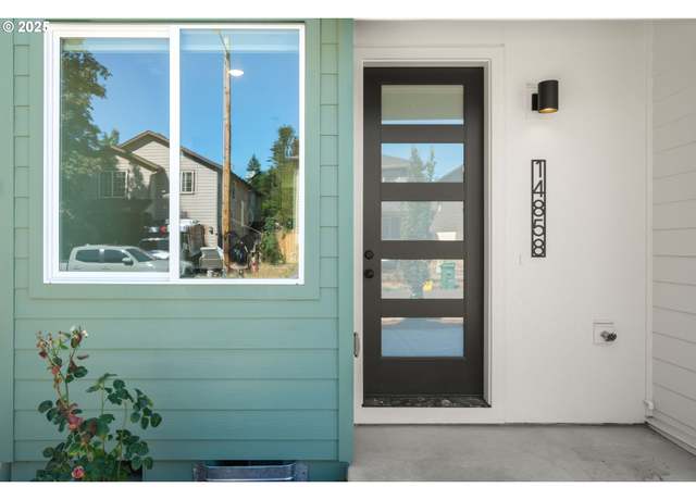 Property at 14858 NE Couch St #10, Portland, OR 97230, 3 beds, 1.5 baths