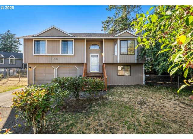 Property at 2123 SE 176th Ave, Portland, OR 97233, 3 beds, 2.5 baths