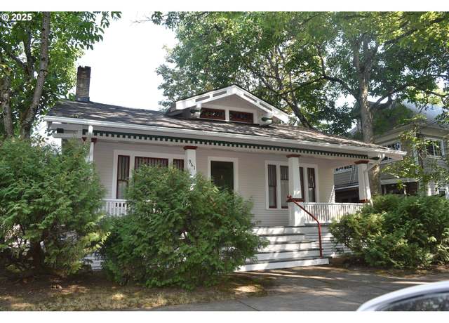 Property at 961 Jefferson St, Eugene, OR 97402, 4 beds, 1 bath