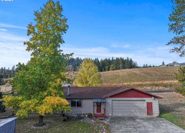Property at 110 2nd St, Husum, WA 98623, 3 beds, 2 baths