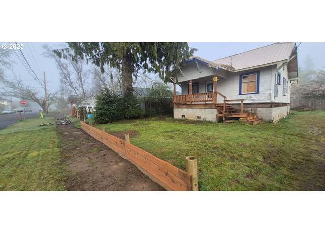 Property at 176 North St, Vernonia, OR 97064, 3 beds, 2 baths