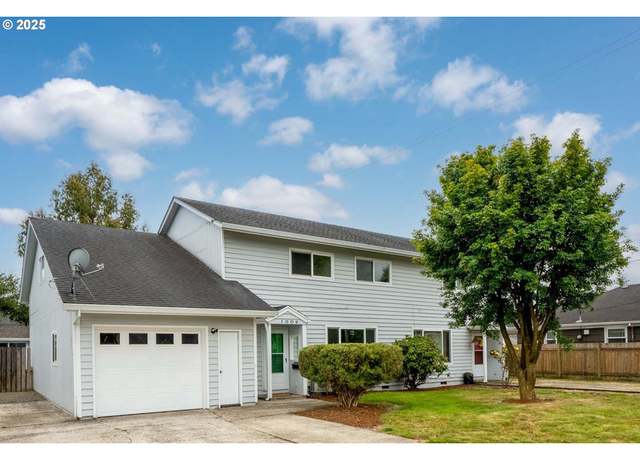 Property at 1009/1011 Grove Ave Unit 1009-11, Tillamook, OR 97141, 6 beds, 4 baths