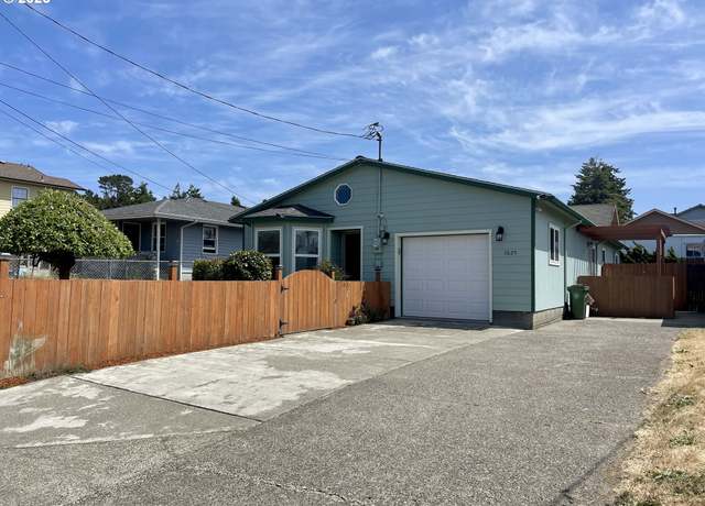 Property at 1625 Lakeshore Dr, Coos Bay, OR 97420, 3 beds, 2 baths
