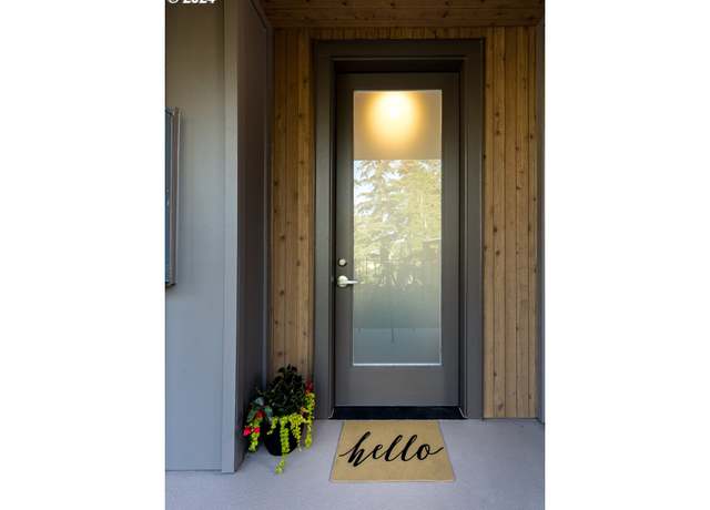 Property at 413 Adams Creek Pl #209, Hood River, OR 97031, 1 bed, 1 bath