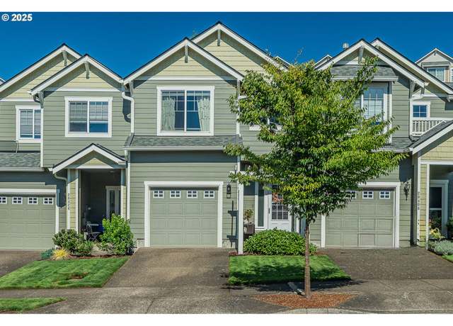 Property at 20414 Hoodview Ave, West Linn, OR 97068, 3 beds, 2.5 baths