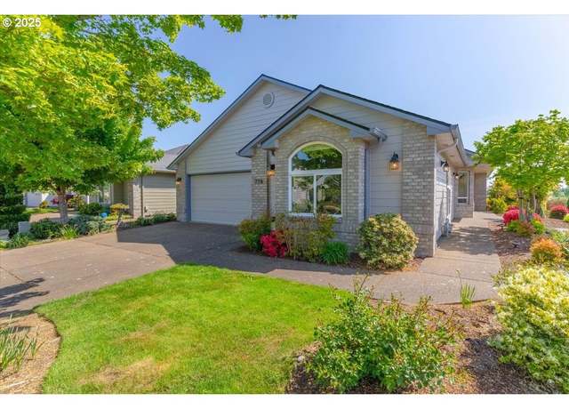 Property at 778 SE Saint Andrews Ln, Dallas, OR 97338, 3 beds, 2 baths