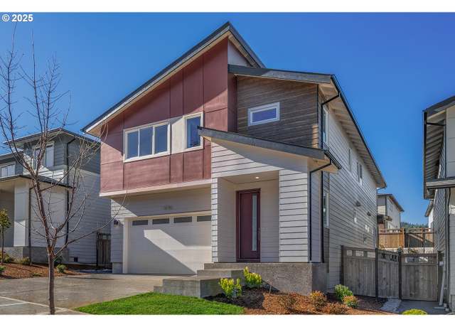 Property at 16755 SE Shimmering Leaf St, Happy Valley, OR 97086, 4 beds, 3 baths