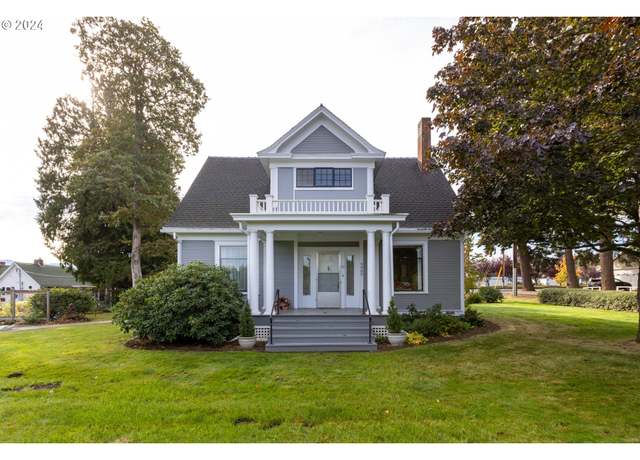 Property at 3465 Avalon Dr, Hood River, OR 97031, 3 beds, 2 baths