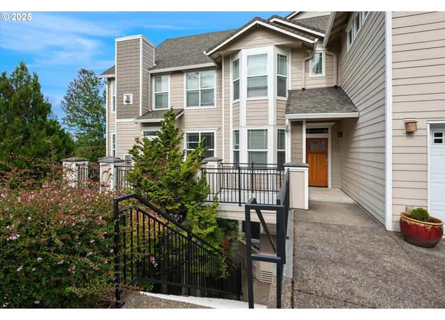 Property at 3395 Summerlinn Dr, West Linn, OR 97068, 3 beds, 2 baths
